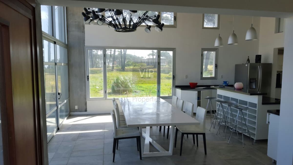 Alquiler casa 4 dormitorios José ignacio