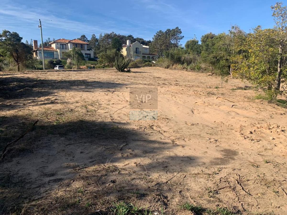 Venta terreno en La Barra - Punta del Este