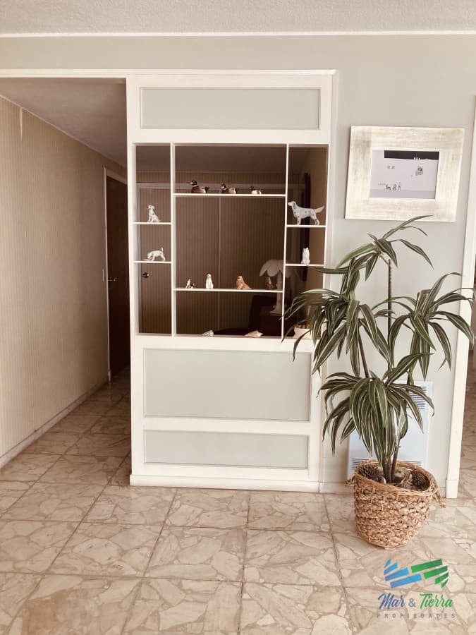 Vendo departamento de 3 dormitorios en importante edificio con vista al mar