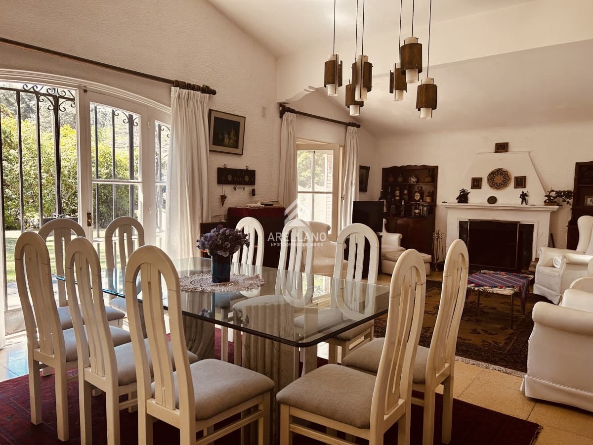 Casa ID.1736 - Venta casa de 5 dormitorios en Punta del Este