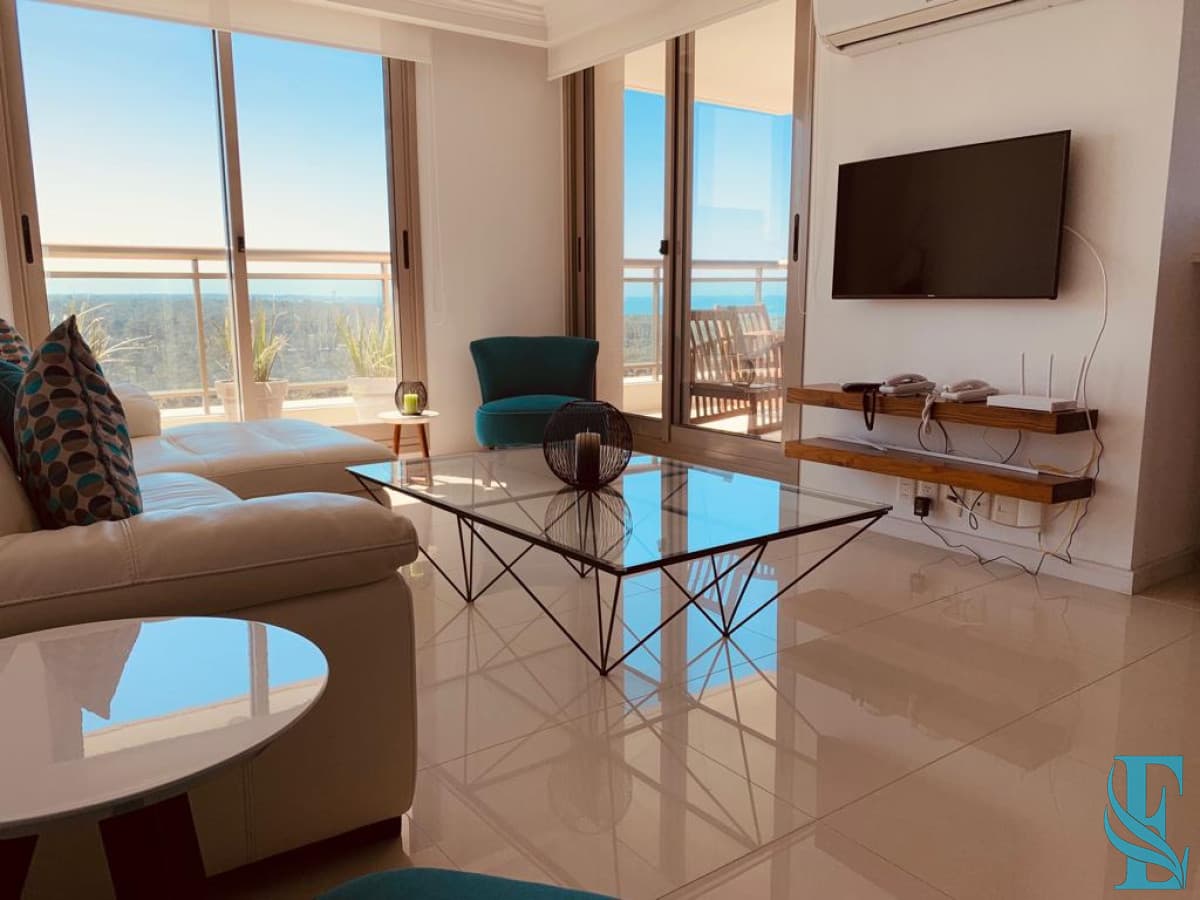 Venta apartamento 3 dormitorios Roosevlet