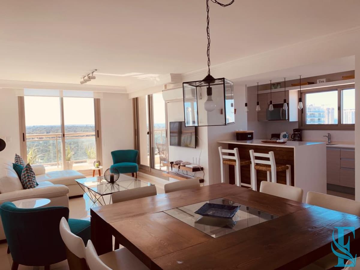 Venta apartamento 3 dormitorios Roosevlet