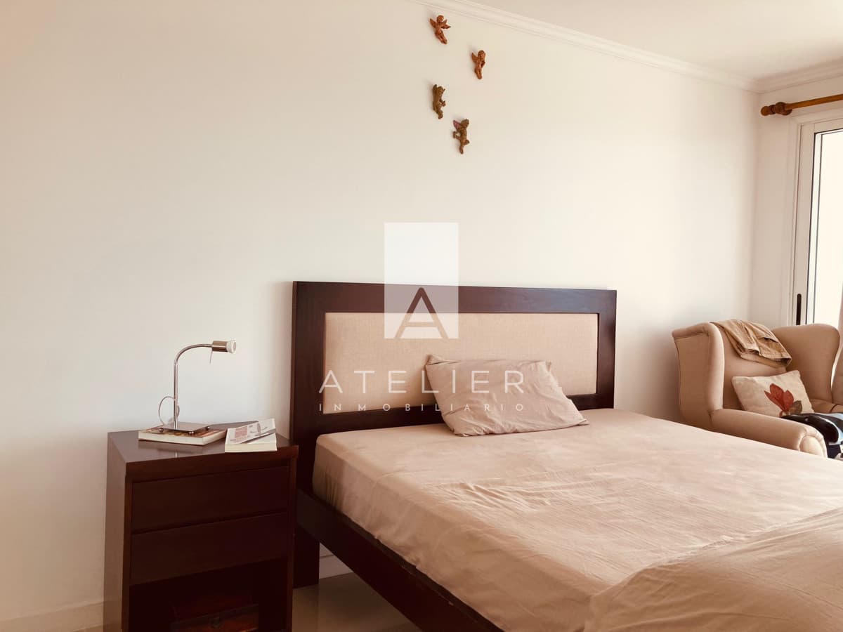 Vendo departamento de 2 dormitorios en Boulevard, cerca del mar y de los servicios
