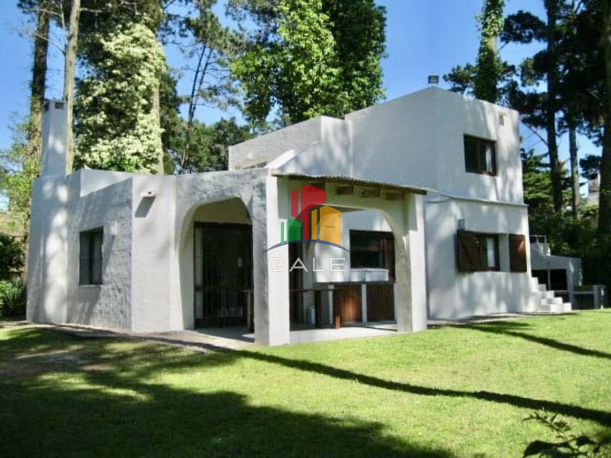 Casa en Pinares totalmente reciclada  -