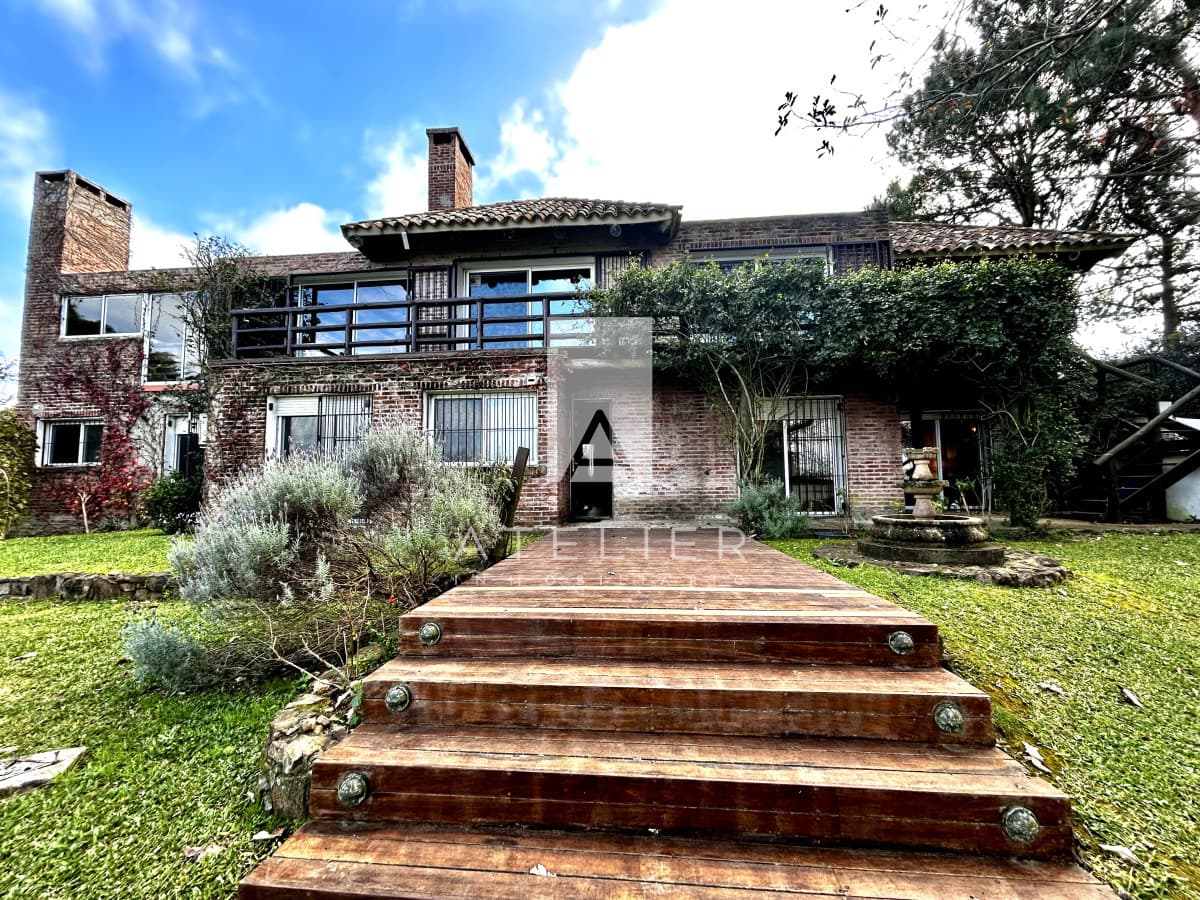 Importante casa en Punta Ballena