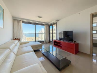 Apartamento en la Brava 2 y 1/2 dormitorios con terraza y garage  -