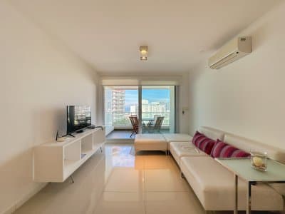 Venta de Apartamento con 2 dormitorios y parrillero propio en Aidy Grill, Punta del Este  -