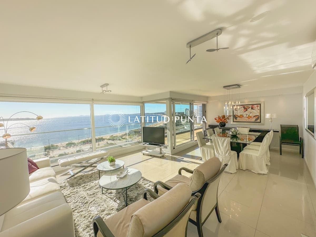 Mansa, apartamento de 3 suites más dependencia