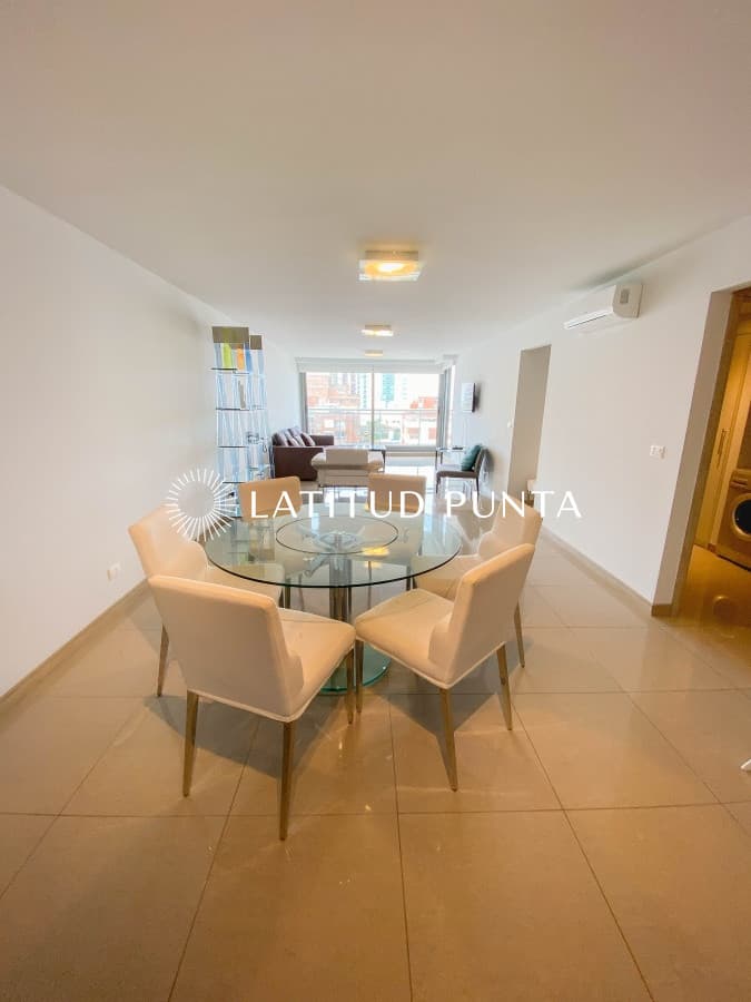 Amplio apartamento en brava, 3 dormitorios