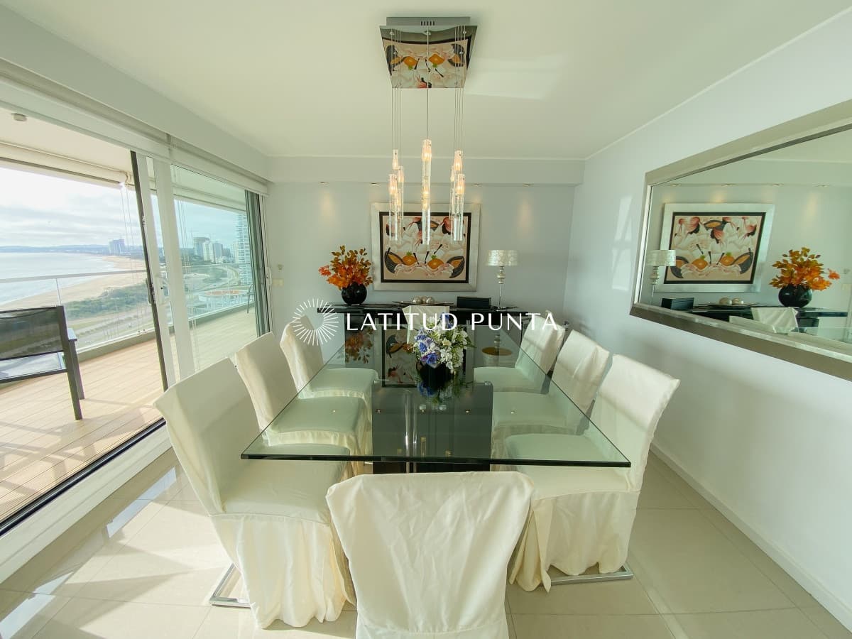 Mansa, apartamento de 3 suites más dependencia
