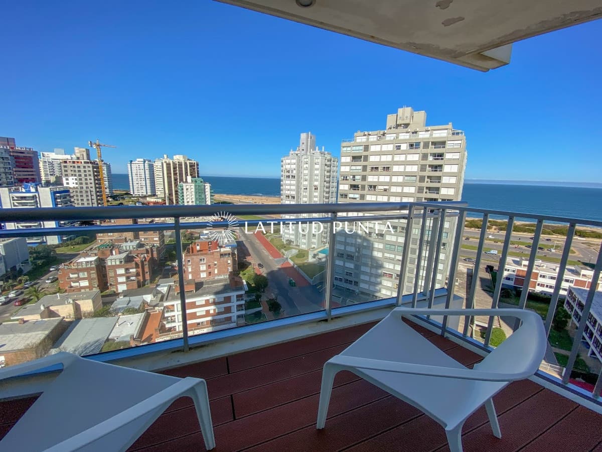 Piso alto con vista brava, dos suites