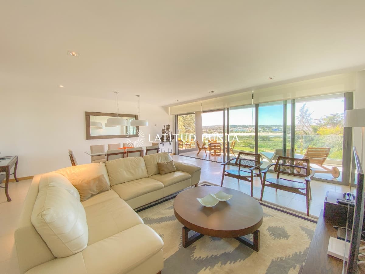 Exclusivo, 3 suites en mas dependencia en Rincón del Indio