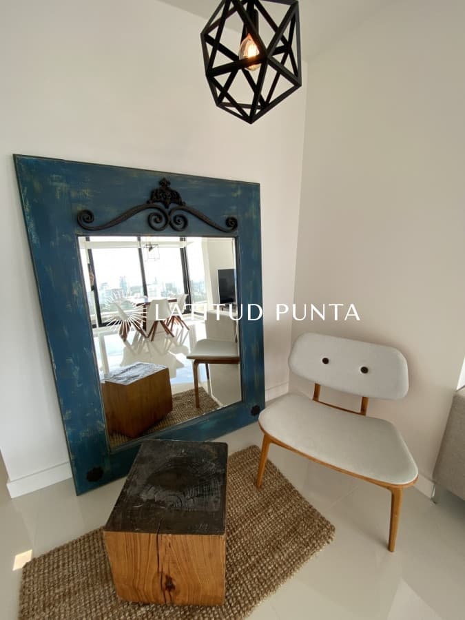 Artower, piso alto con muy linda vista, tres suites