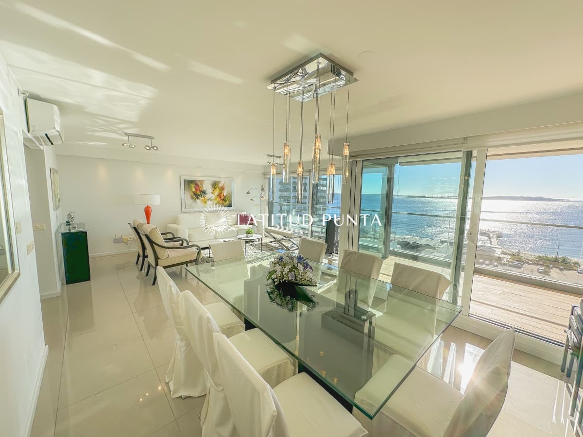 Mansa, apartamento de 3 suites más dependencia