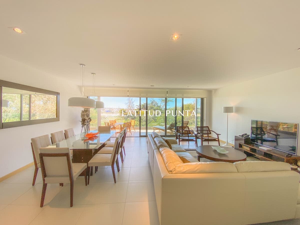 Exclusivo, 3 suites en mas dependencia en Rincón del Indio