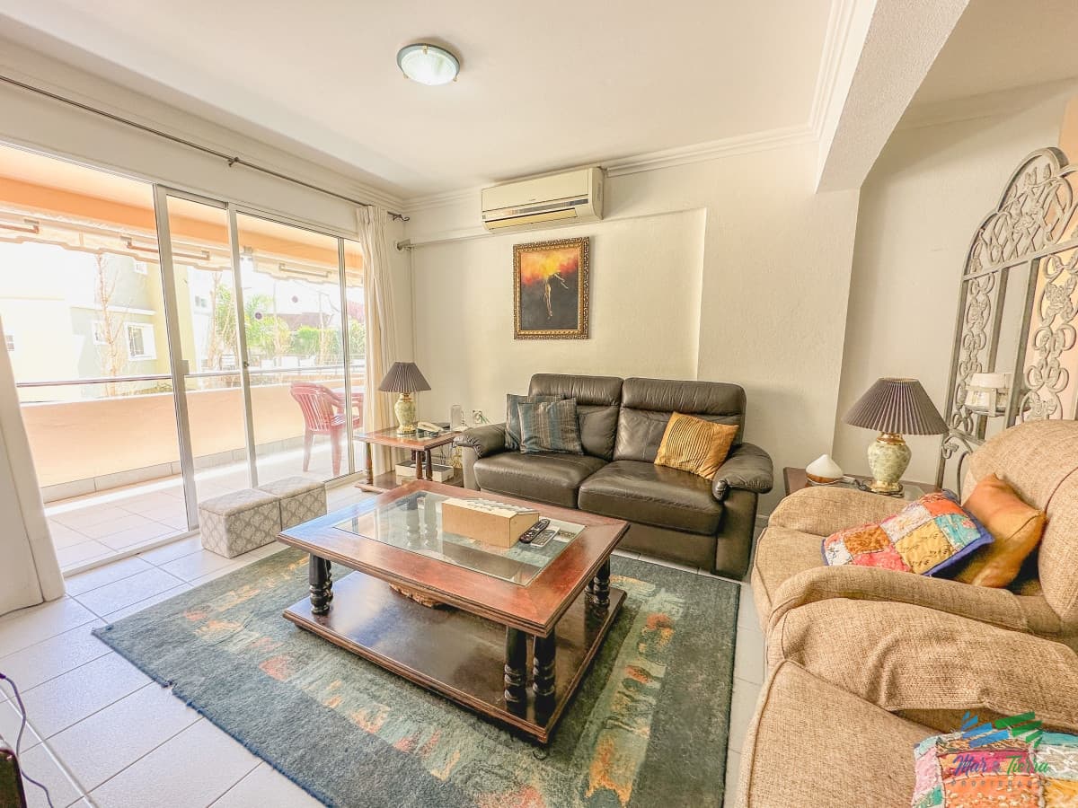 En venta apartamento de 3 dormitorios frente al mar en Pinares, Punta del Este