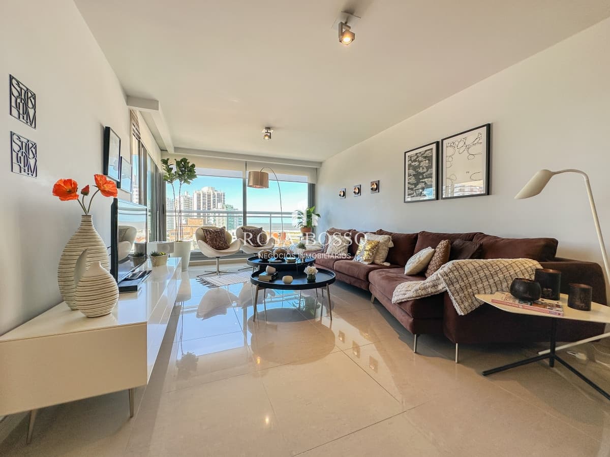Apartamento en Brava, 2 dormitorios en suite más toilette