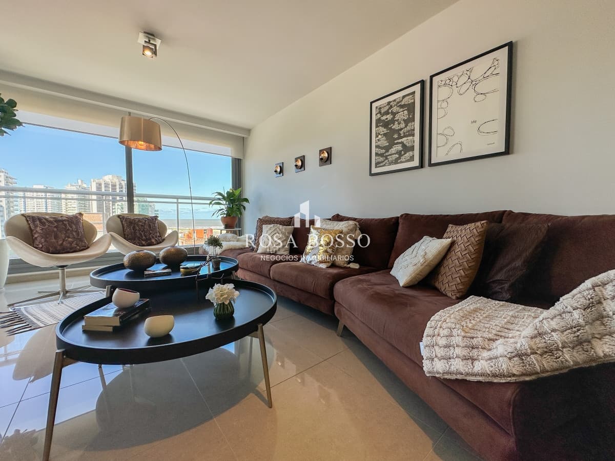 Apartamento en Brava, 2 dormitorios en suite más toilette