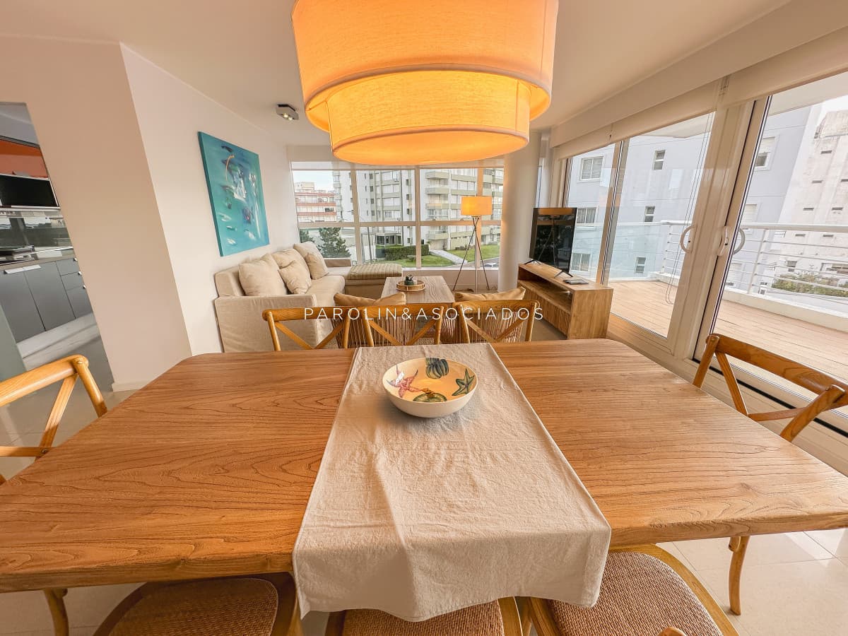 Apartamento de 2 suites en Alexander Collection.