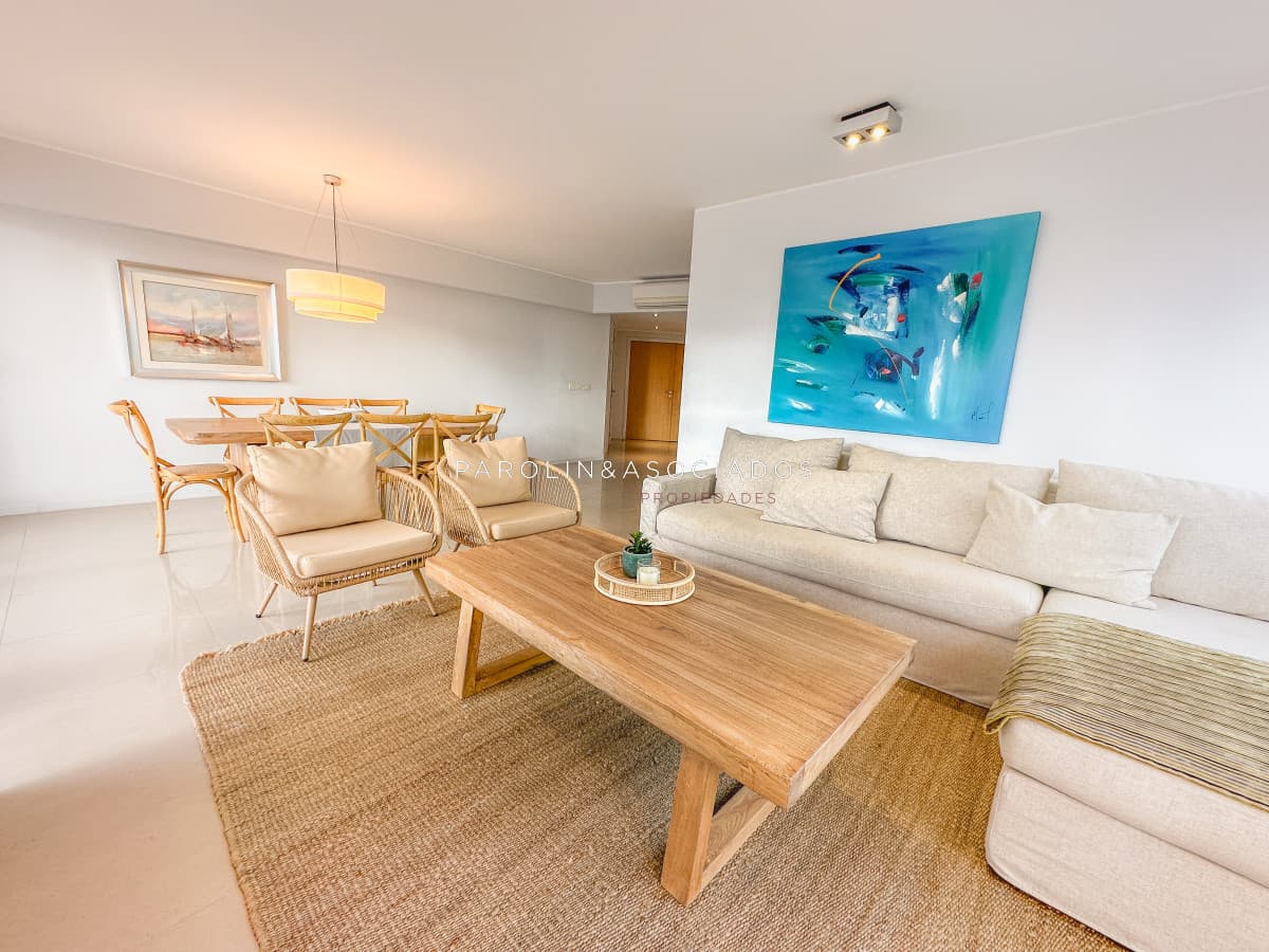 Apartamento de 2 suites en Alexander Collection.