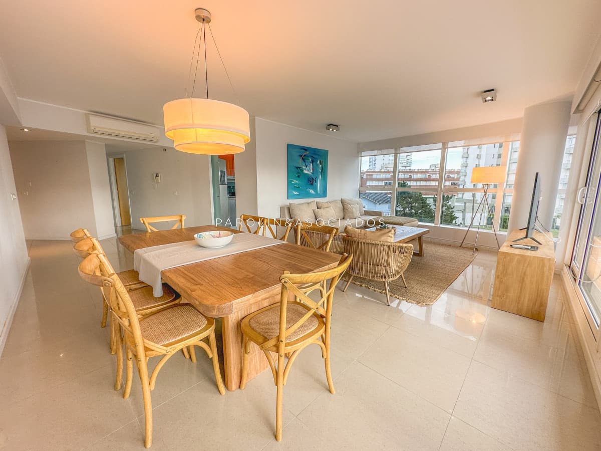 Apartamento de 2 suites en Alexander Collection.