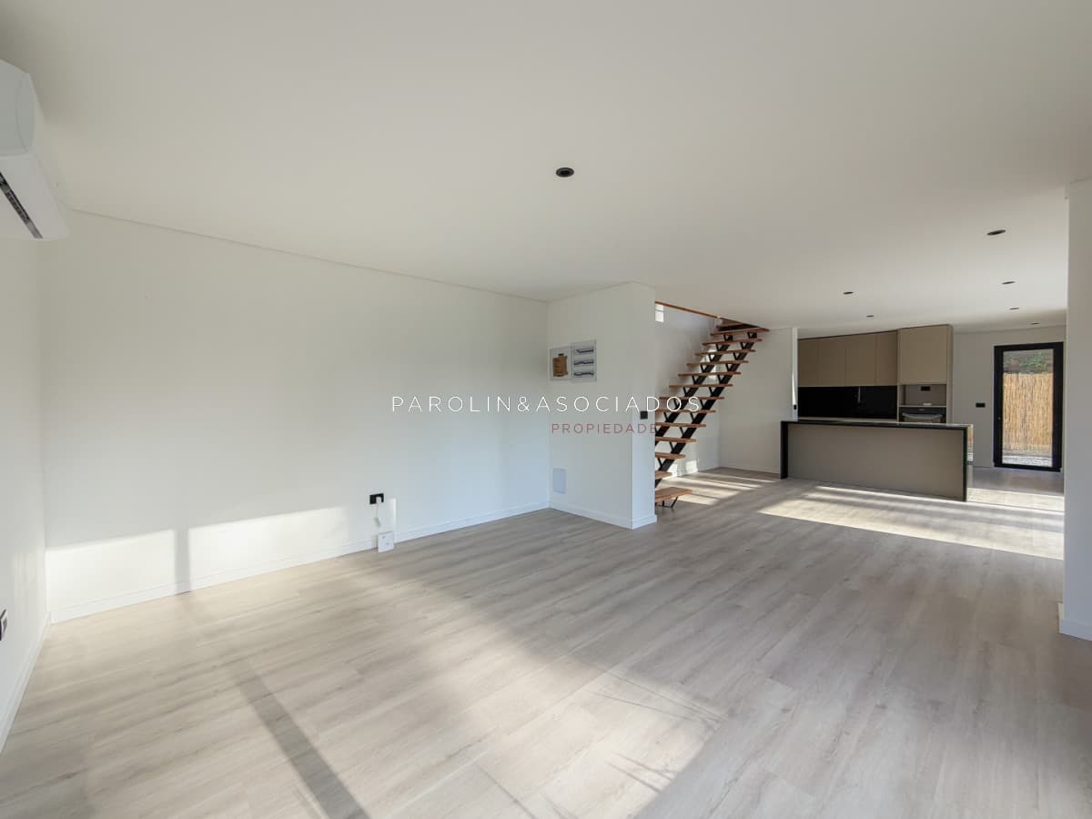 Casa a estrenar en Barrio Córdoba, 3 dormitorios
