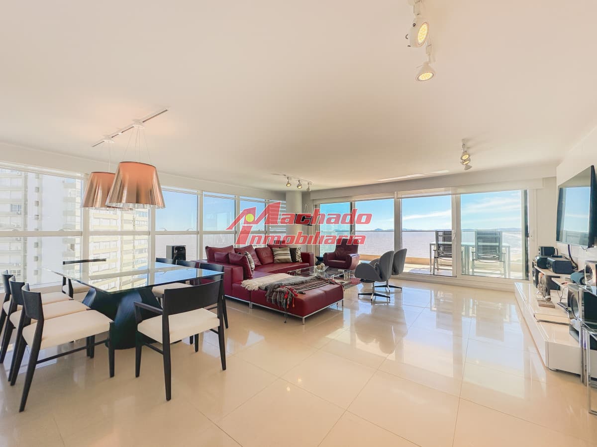 Venta de apartamento playa mansa