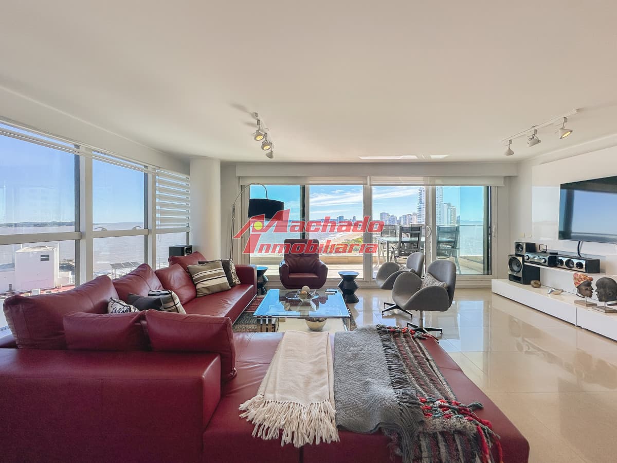 Venta de apartamento playa mansa