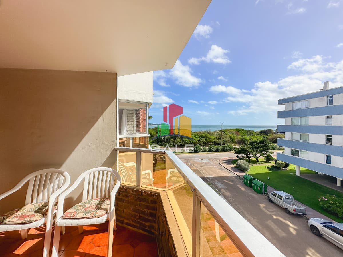 Gale Propiedades & Escribanía Apartamento ID.3911 - Apartamento en Mansa, 3 dormitorios y parrillero