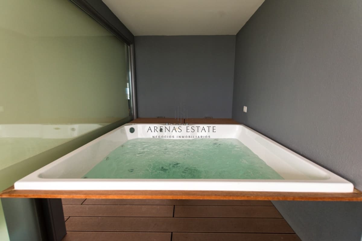 Apartamento ID.753 - Apartamento en venta en Punta del Este ,Piso alto en Mansa