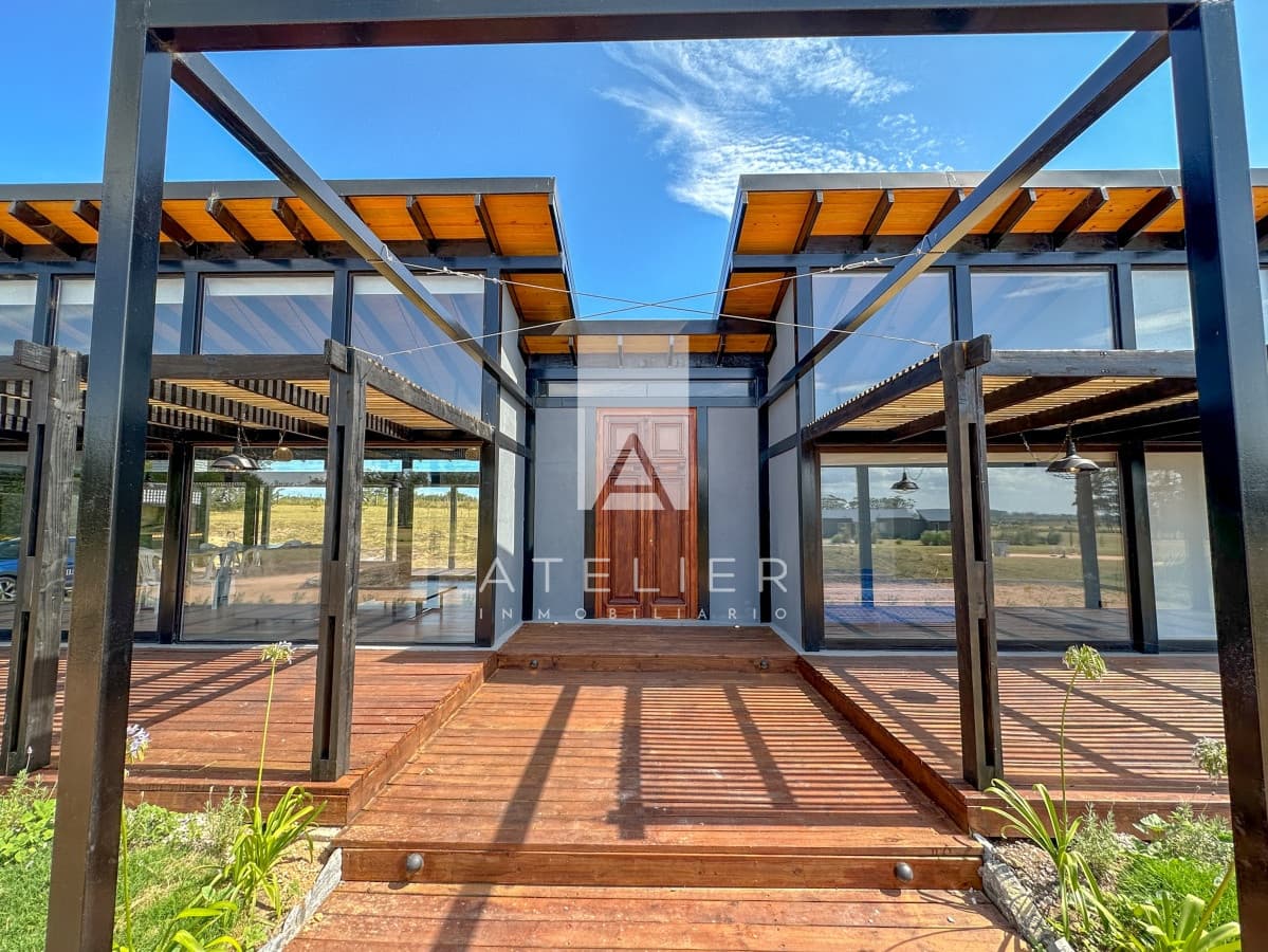 Casa moderna en El Quijote, 3 dormitorios. Punta del Este