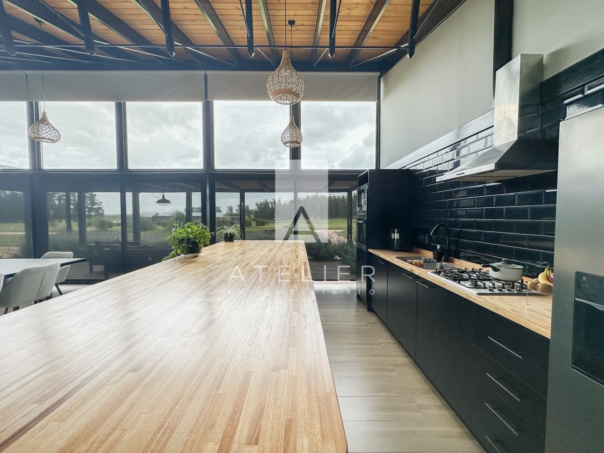 Casa moderna en El Quijote, 3 dormitorios. Punta del Este