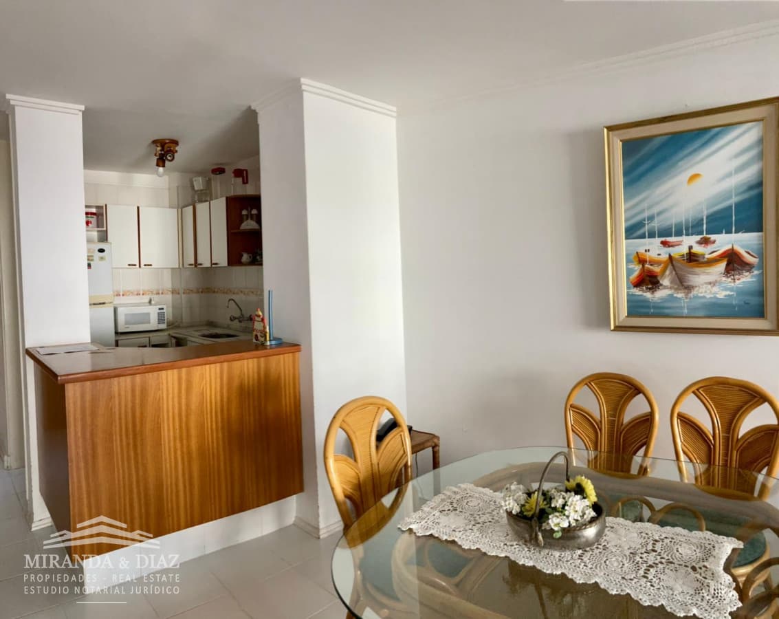 Un dormitorio a pasos del mar
