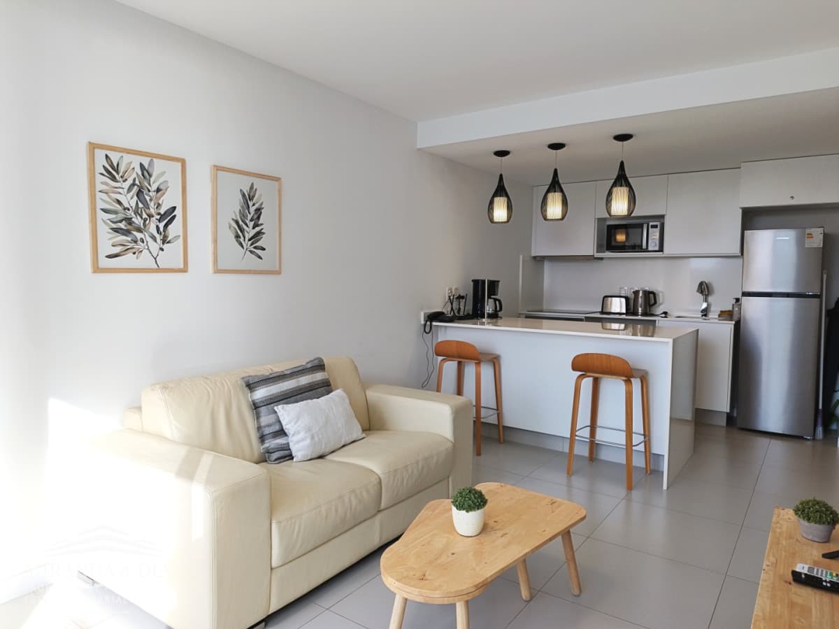 Un dormitorio a pasos del mar en venta