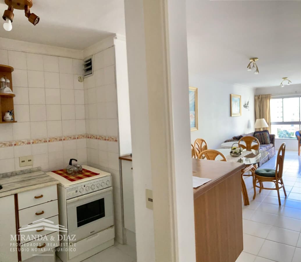 Un dormitorio a pasos del mar
