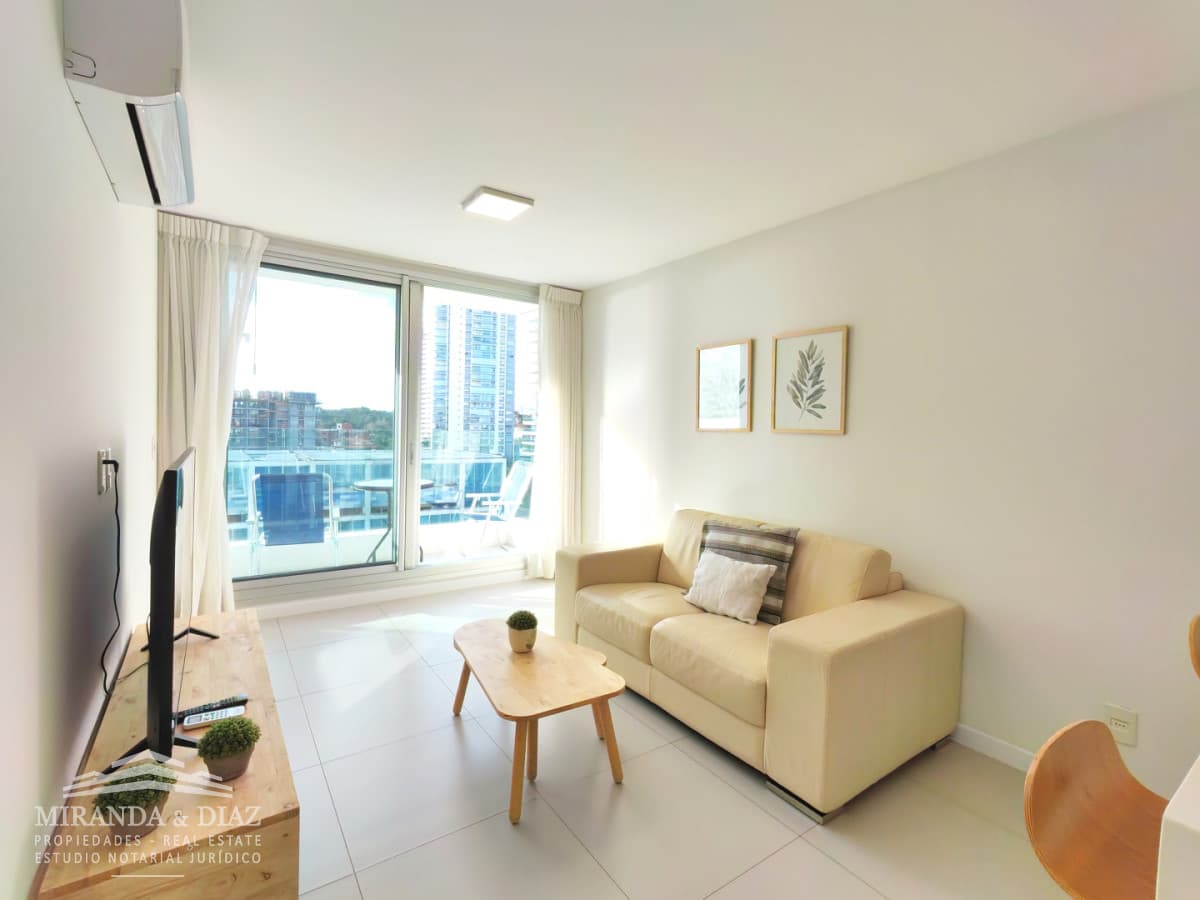 Un dormitorio a pasos del mar en venta