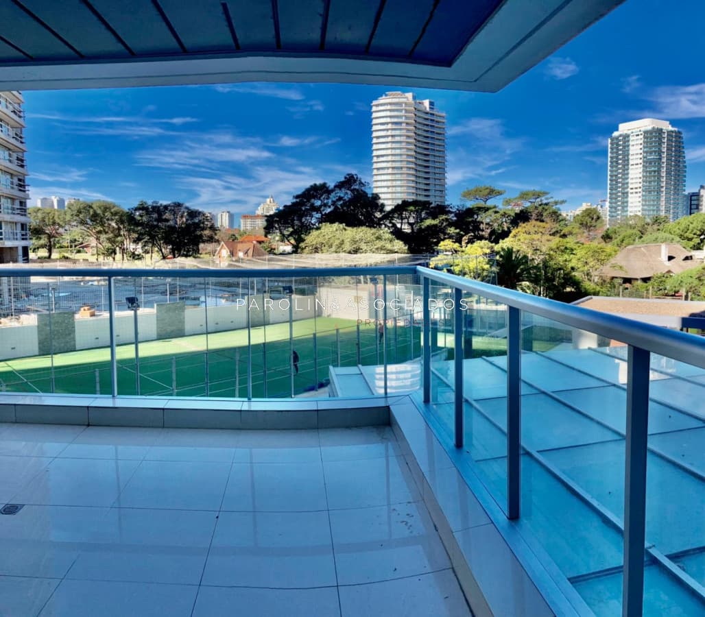 Apartamento en venta en Miami Boulevard, Punta del Este.