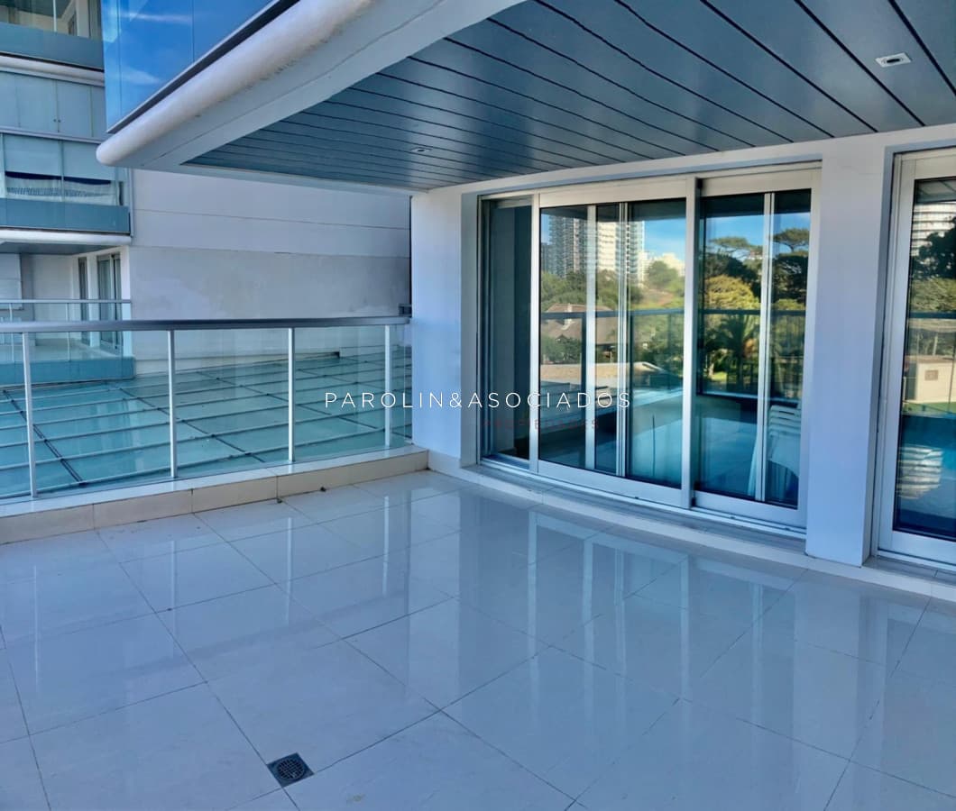 Apartamento en venta en Miami Boulevard, Punta del Este.