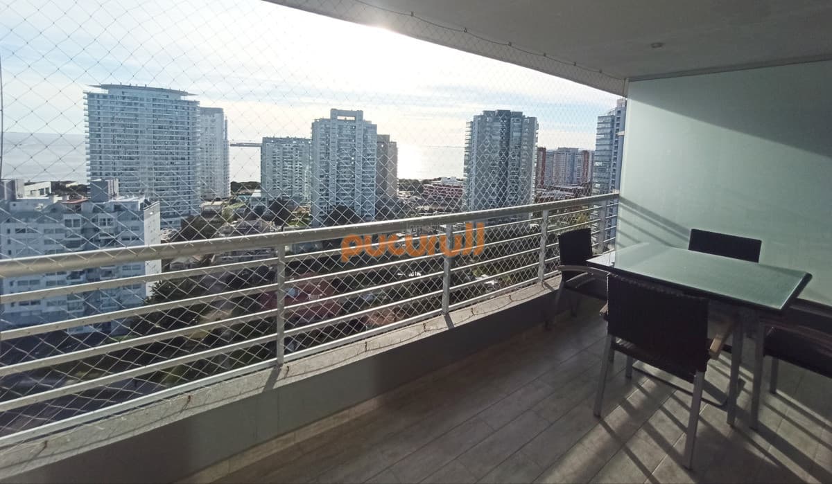 Dos dormitorios con vista al mar