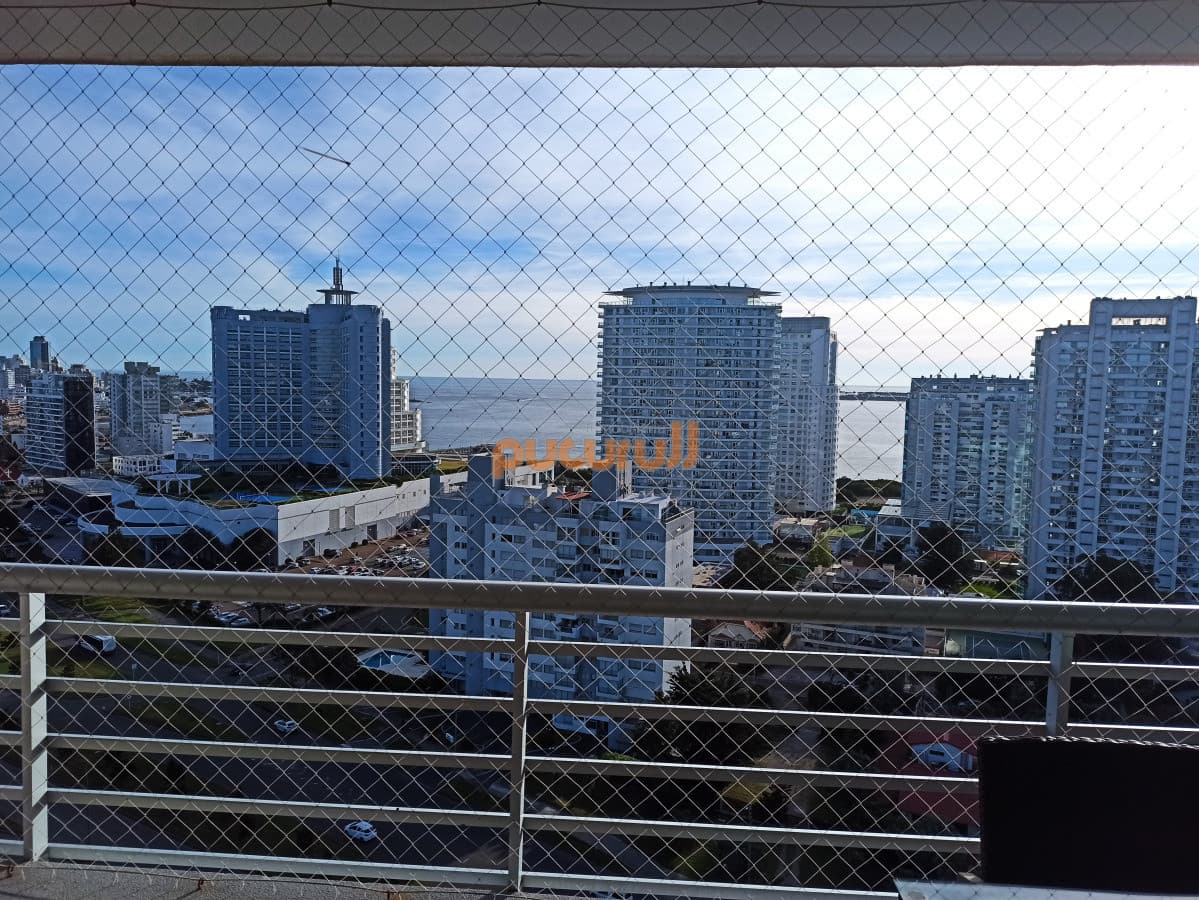 Dos dormitorios con vista al mar