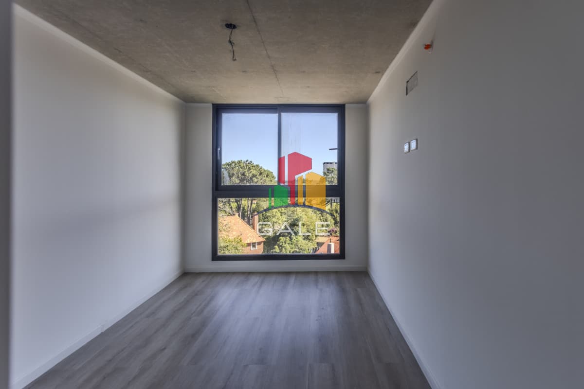Gale Propiedades & Escribanía Apartamento ID.4800 - Hermoso Y Amplio Apartamento en Punta Del Este