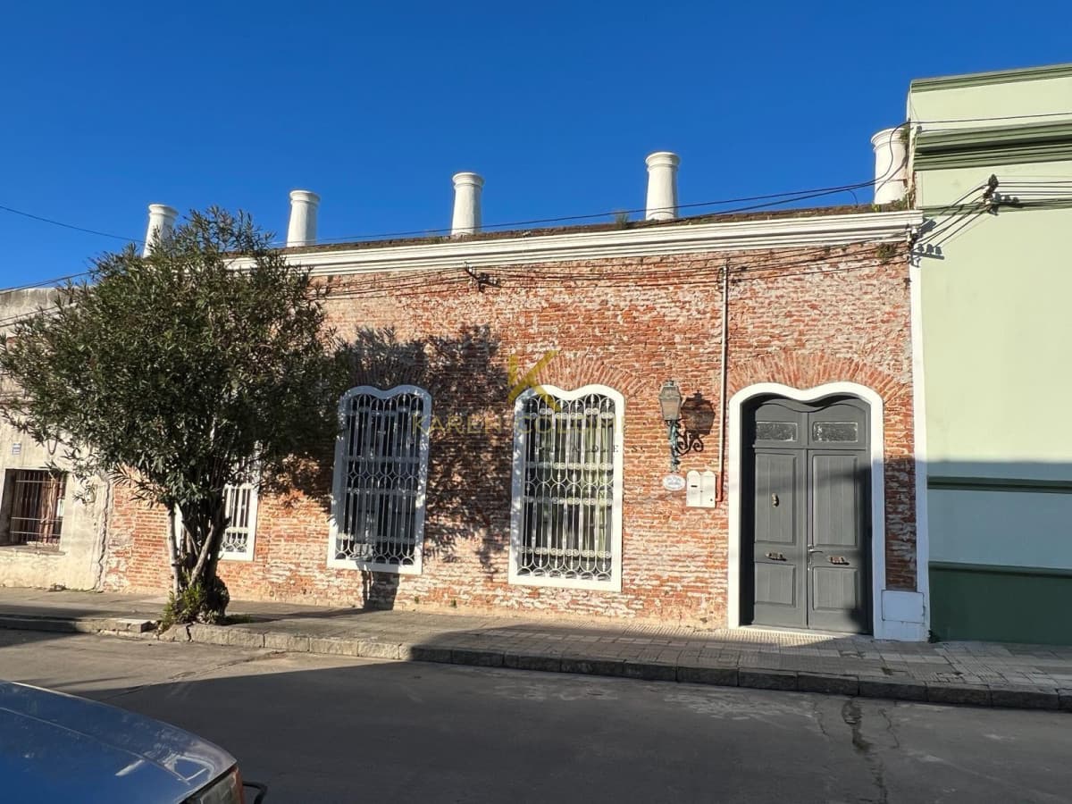 Venta Casa 3 Dormitorios de Epoca en San Carlos