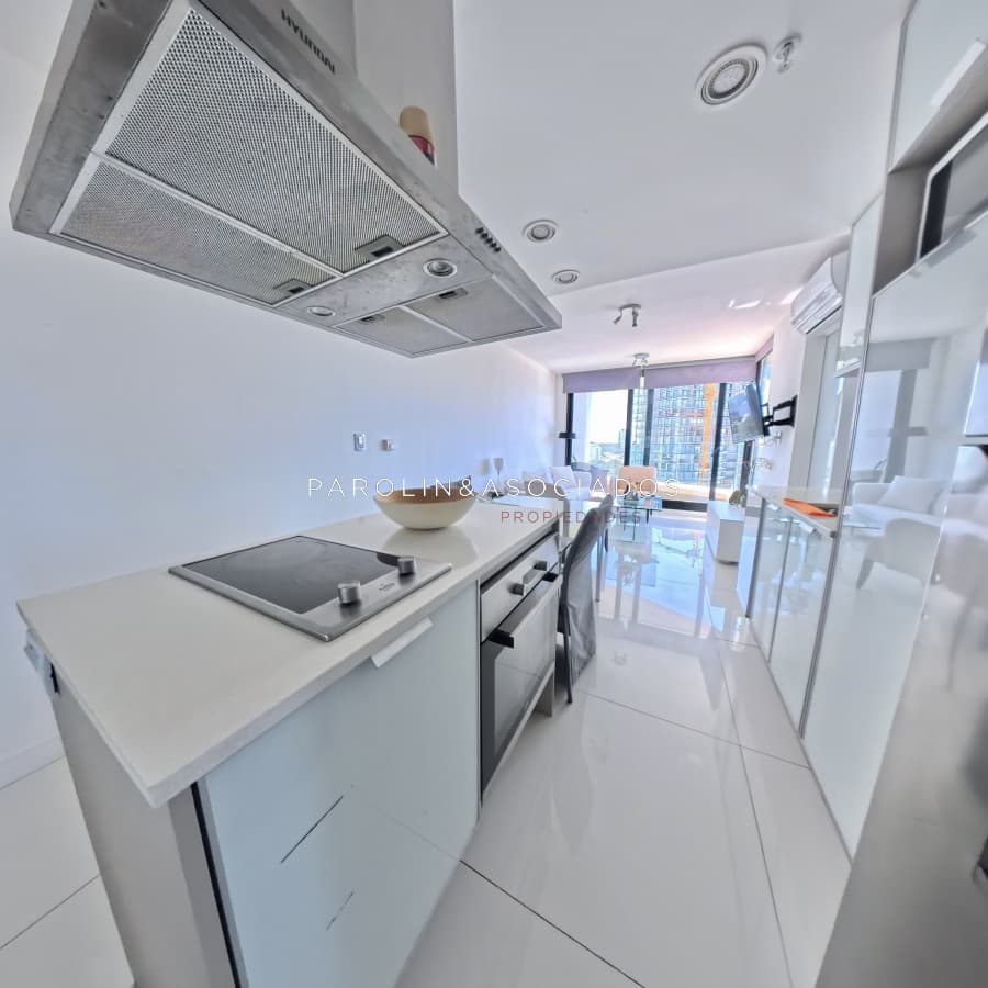 Departamento en Venta de 1 Dormitorio y medio en Artower, Punta del Este