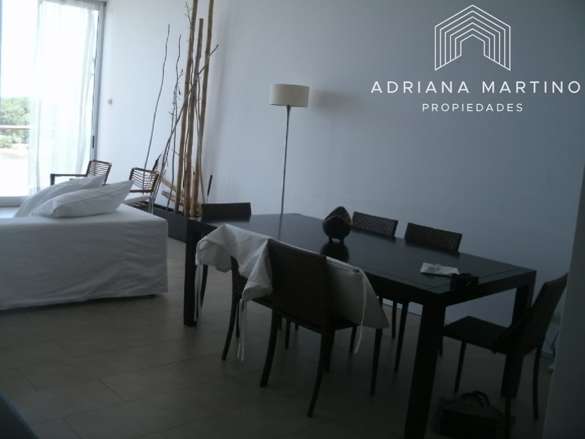 ALQUILER VENTA LA BARRA DEPARTAMENTO PENT HOUSE PISCINA PARRILLERO 3 DORMITORIOS 4 BAÑOS DEPENDENCIA DE SERVICIO TERRAZA