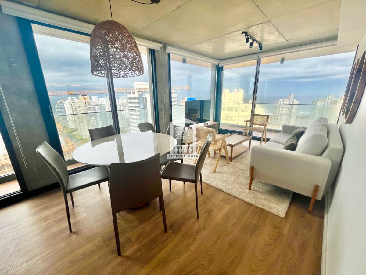 Apartamento a estrenar piso alto, 2 dorm, con vistas a Mansa y Brava