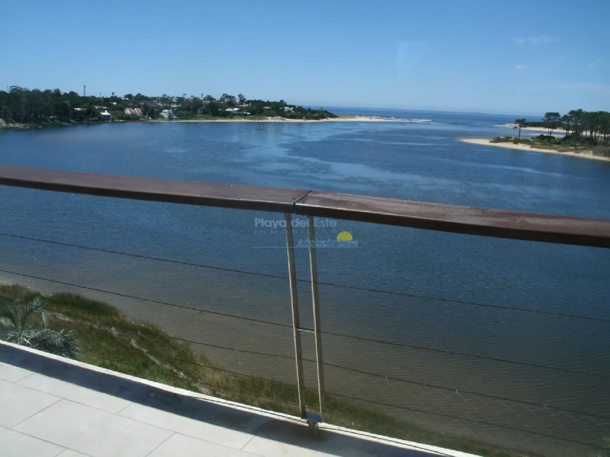 ALQUILER LA BARRA PENT HOUSE 3 SUITE PISCINA PARRILLERO - Inmobiliaria Playa del Este