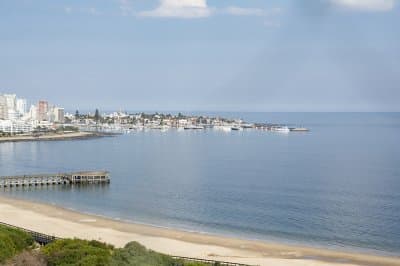 Apartamento en Venta de 3 dormitorio en Punta del este . Playa mansa , Parada 1   -