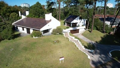 Hermosa casa en venta de 5 dormitorios.