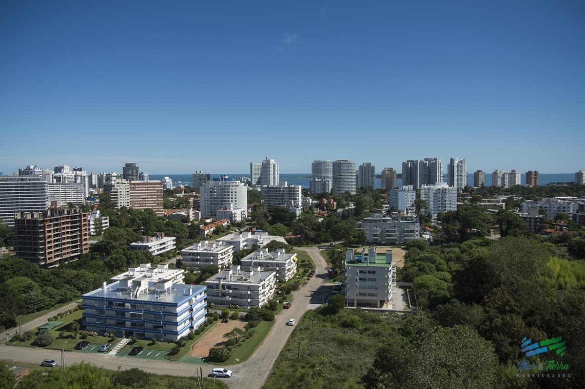 En venta Apartamento de 4 Dormitorios Penthouse en Brava Punta del Este