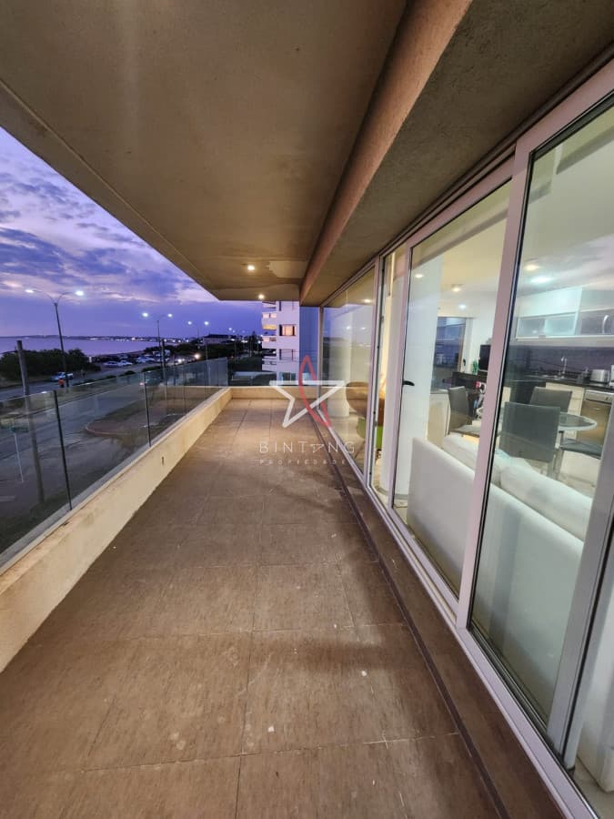 Con hermosa vista le traemos en venta este comodo Departamento - Bintang Propiedades